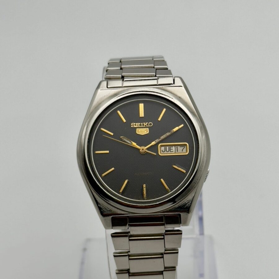 Seiko 5 Vintage Automatic 7009-876J 1976, Clean Waffle Texture Dial